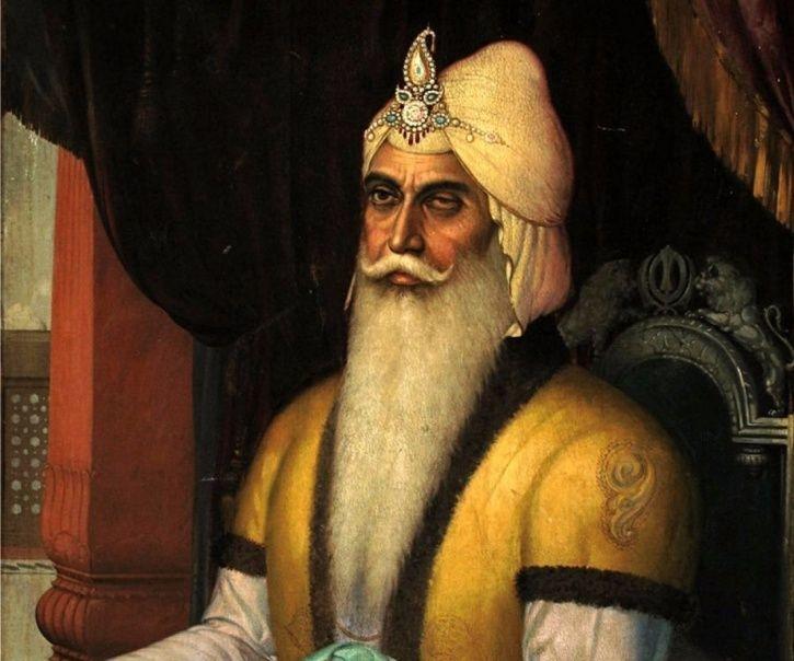 Chabewal_'s tweet photo. In 1835, Maharaja Ranjit Singh donated 1 tonne of gold for plating the #KashiVishwanathTemple's dome.He also joined the Hindus in their temples, prohibited cow slaughter out of respect for Hindu sentiments,and visited Sufi mosques and holy places. #TrueSikh https://t.co/rCjDRDyzas