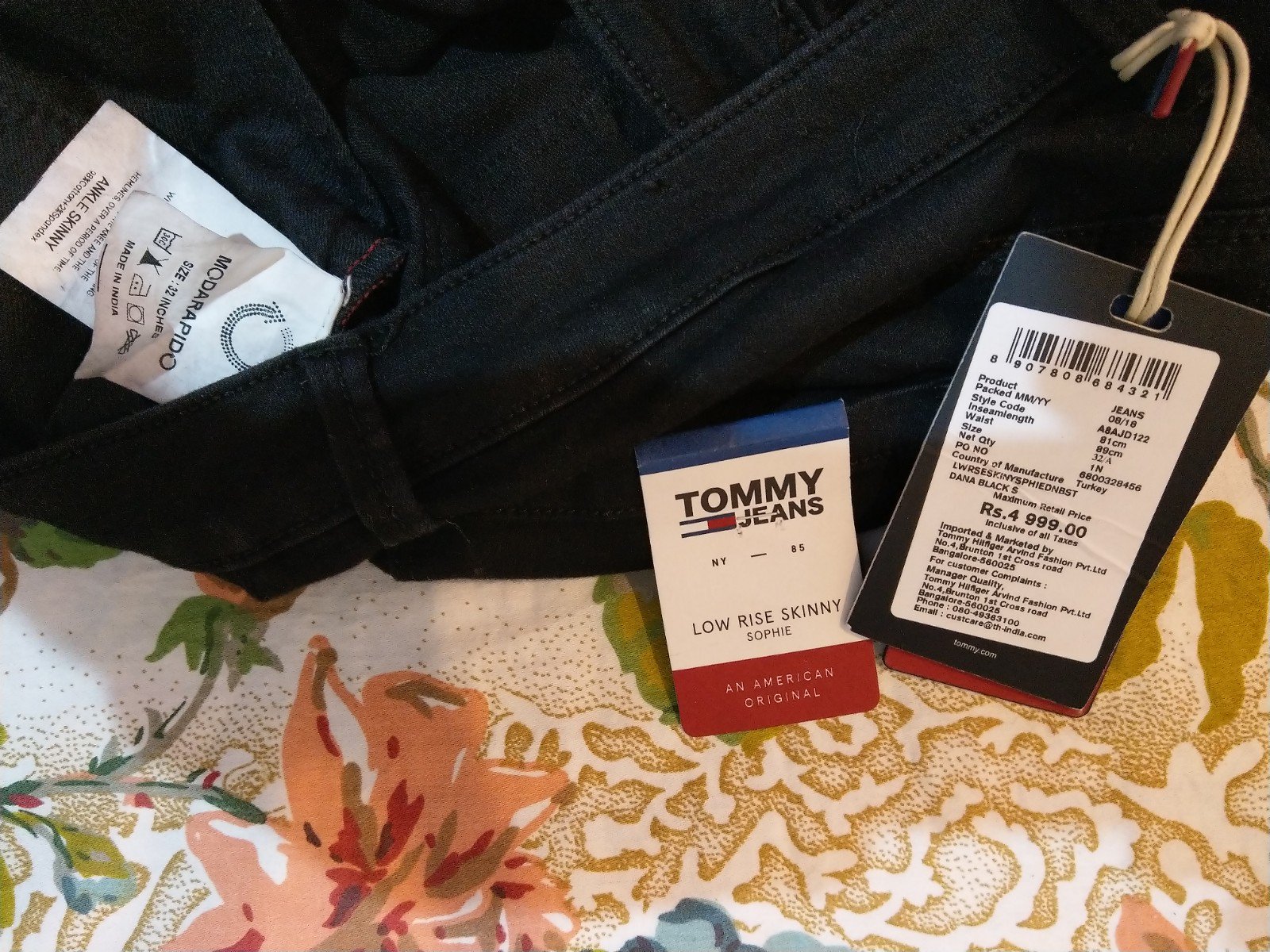 Tommy hilfiger price tag sales