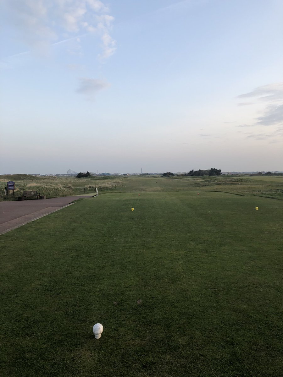 GaryPotter79's tweet image. Lovely morning down here @StAnnesOldLinks for the Lytham Trophy Replica. White Tees medal today &amp;amp; a hot one forecast