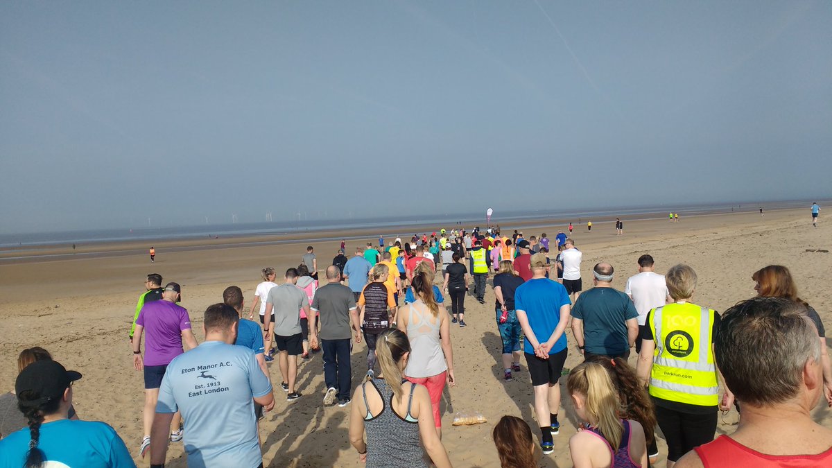 What a gorgeous morning to head to the beach! Over 230 runners this morning. #crosbyparkrun #crosby #crosbybeach #parkrun #parkrunuk #loveparkrun