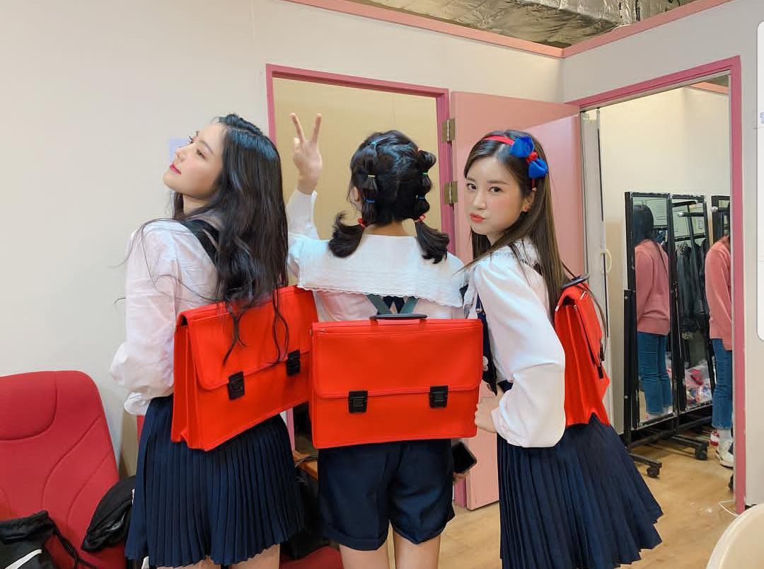 unelu4746's tweet photo. 🎀박초롱🌼Instagram🎀
@Apinkpcr #박초롱 #윤보미 #정은지 #손나은 #김남주 #오하영 #에이핑크 #8YearsWithApink #Apink_8th_Anniversary https://t.co/B3GhXxplu2