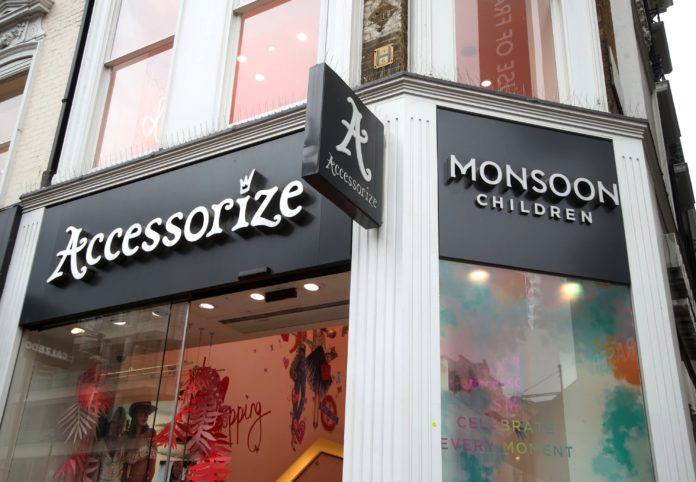 theindustryfash's tweet photo. Landlords express anger over dividends taken from Monsoon and Accessorize as stores face closure via @thetimes  #retailnews #fashionnews #TheIntake https://t.co/E50IMnTEXD https://t.co/0JLkCanMFd