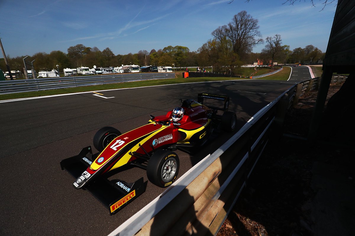 📰NEWS

Kaylen Frederick and <a href="/ayrton_simmons/">Ayrton Simmons</a> claim poles at <a href="/Oulton_Park/">Oulton Park</a> in extremely close qualifying session.

Full news ➡️ britishf3.com/british-f3-new…