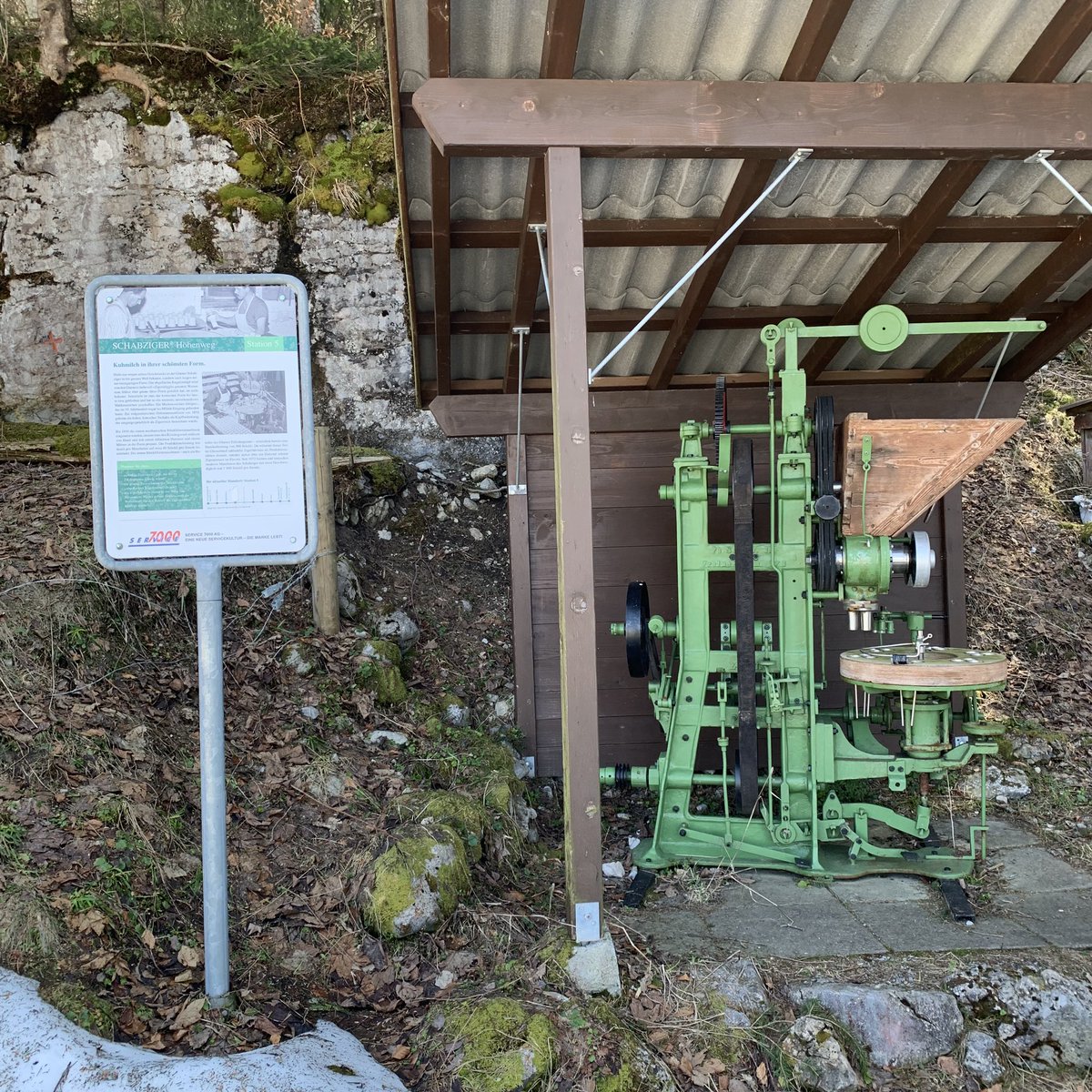 saeckelmeister's tweet photo. Ostern auf der Mullernalp im Glarnerland🐣https://t.co/tM6IiKatlE #mullern #mollis #fronalpstockglarus #glarus #glarusnord #glarnerland #glarnerlandtourismus #ostern #easter #switzerland #frühling #spring #weekend #relax https://t.co/7Jq1Te5QFG