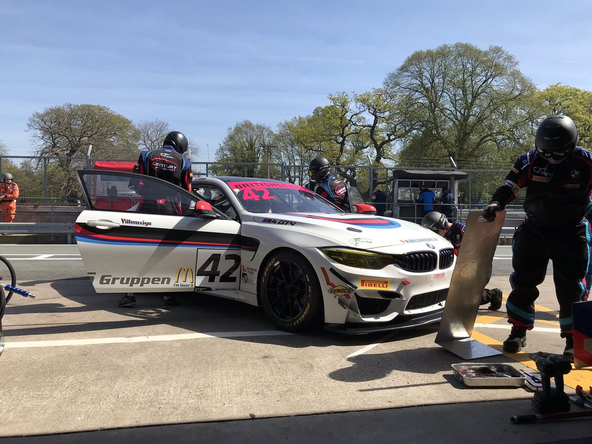 And back in now to handover to <a href="/JacobMathiassen/">Jacob Mathiassen</a> 

#BritishGT | #OultonPark