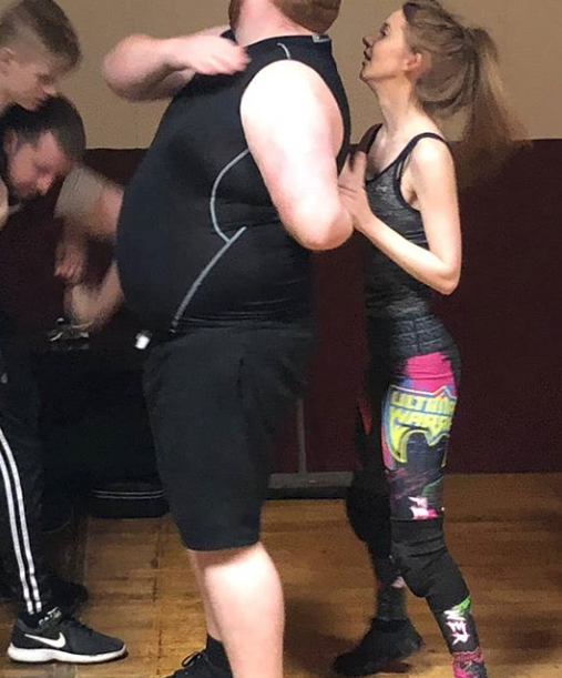 wildbangarang's tweet photo. Start your Saturday with action like @hayley_the_tiny who is kicking ass in her Ultimate Warrior WWE compression leggings... #wwe #ultimatewarrior #leggings #compression #fitness #gymwear #workout #wrestling #wrestlingchick #womenofwrestling #wildbangarang https://t.co/COgKWWG9PV