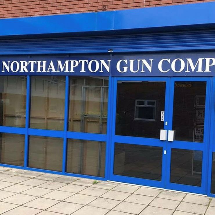 RugbyGun_'s tweet photo. We are OPEN 9-5:30pm today (Saturday) 👍
@TheGunshopRugby ~ 01788 575198
The Northampton Gun Company ~ 01604 751206
🐣Stock up on cartridges for the Easter weekend🐣
#Eastershooting #cartridges #lyavaleexpress #eley #shotguns #gunshoprugby #northamptongun https://t.co/QCes3YzbaE