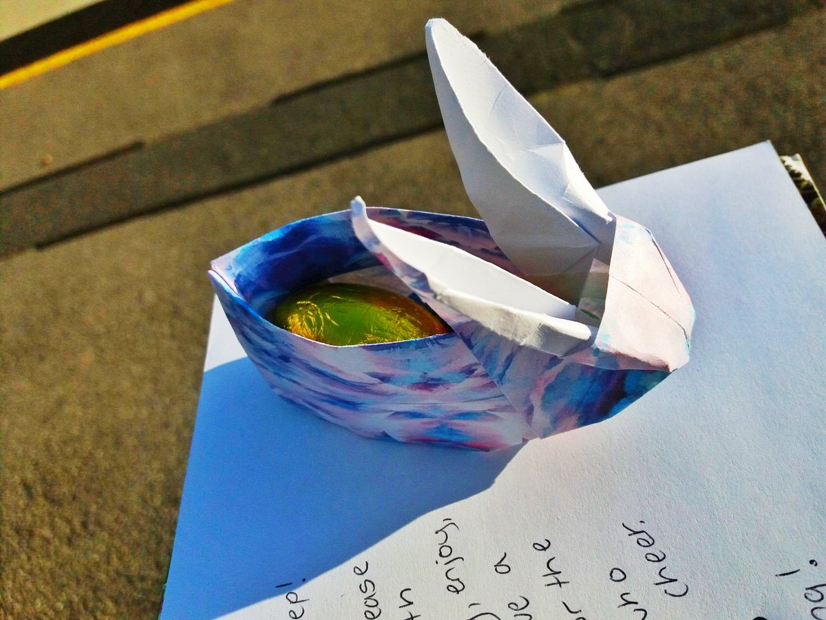 PhDancersTeapot's tweet photo. Let's see how far one little origami bunny can go.

#SpreadTheSpring #origami #craft #randomactsofkindness #spring #papercraft https://t.co/P34f57aNj0