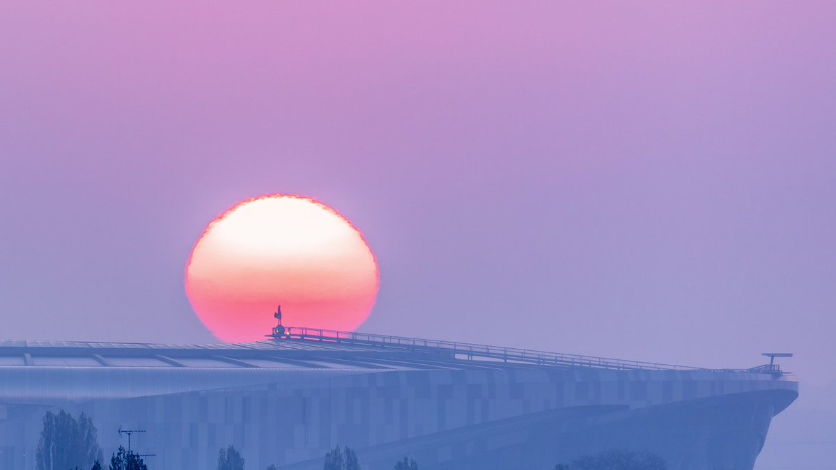 This morning’s sunrise over the Tottenham Hotspur stadium (Still White Hart Lane to me). It’s a new dawn for my beloved local club as the opening of the new stadium has coincided with our first Champions League semi final. 
<a href="/SpursOfficial/">Tottenham Hotspur</a> <a href="/TottenhamNews/">Spurs News</a> <a href="/TottJournal/">Tottenham Journal</a> <a href="/HKane/">Harry Kane</a>