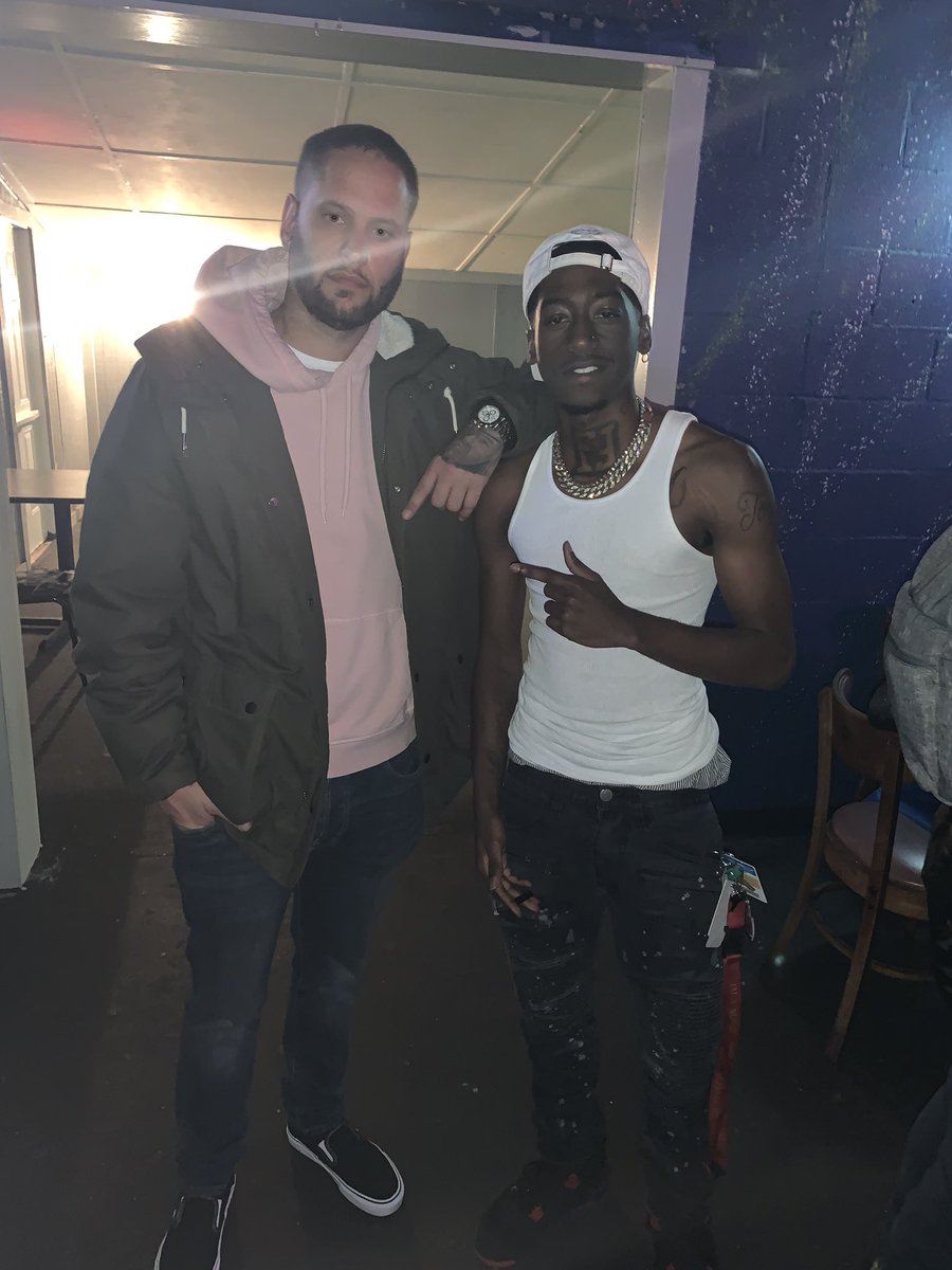 New_Fendi's tweet photo. Truly blessed and humbled 🙏🏾💙Nun but love for @DJFRANKWHITE and the other artist that came out 📸🚀 https://t.co/KYyNTKAhGF