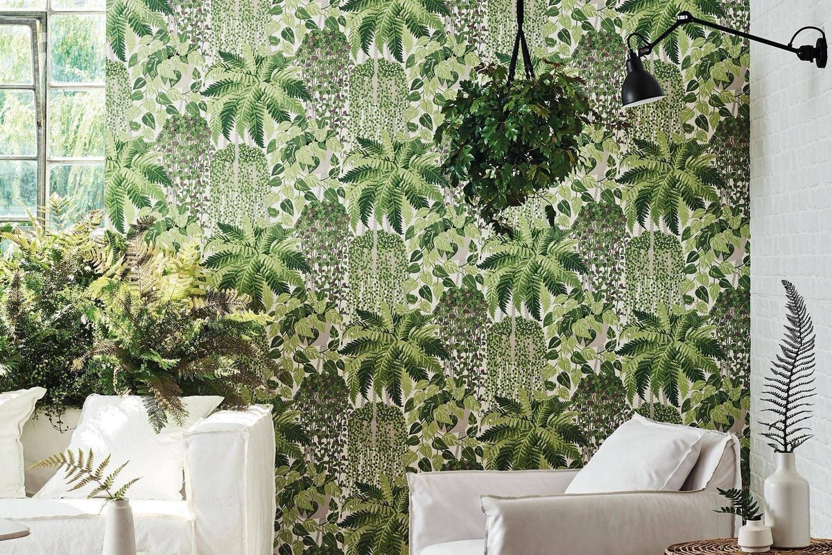 Get people talking with these bold wallpaper prints: buff.ly/2IajErE #design