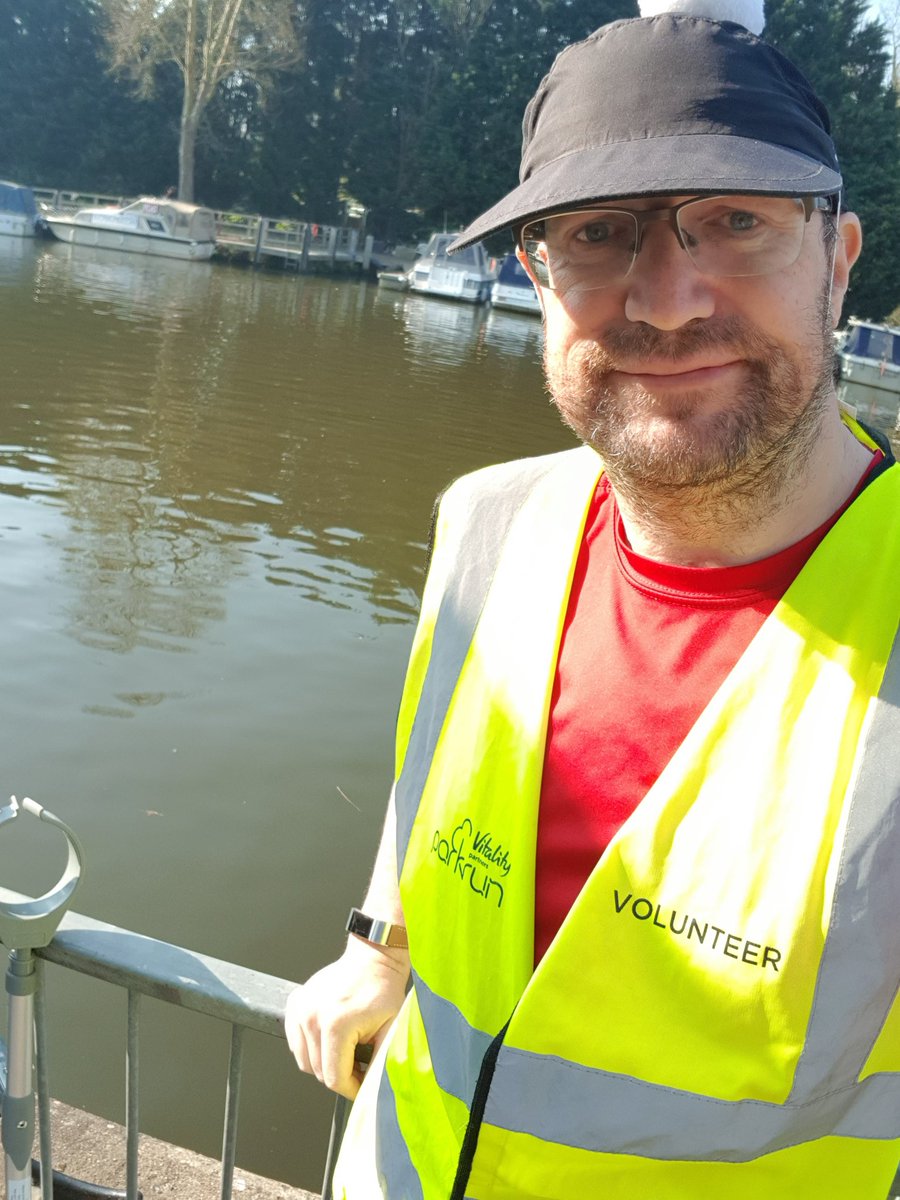 A bit of hero work this morning <a href="/Maidstonepkrun/">Maidstone River Park parkrun</a> #loveparkrun #cantrun #brokenhip