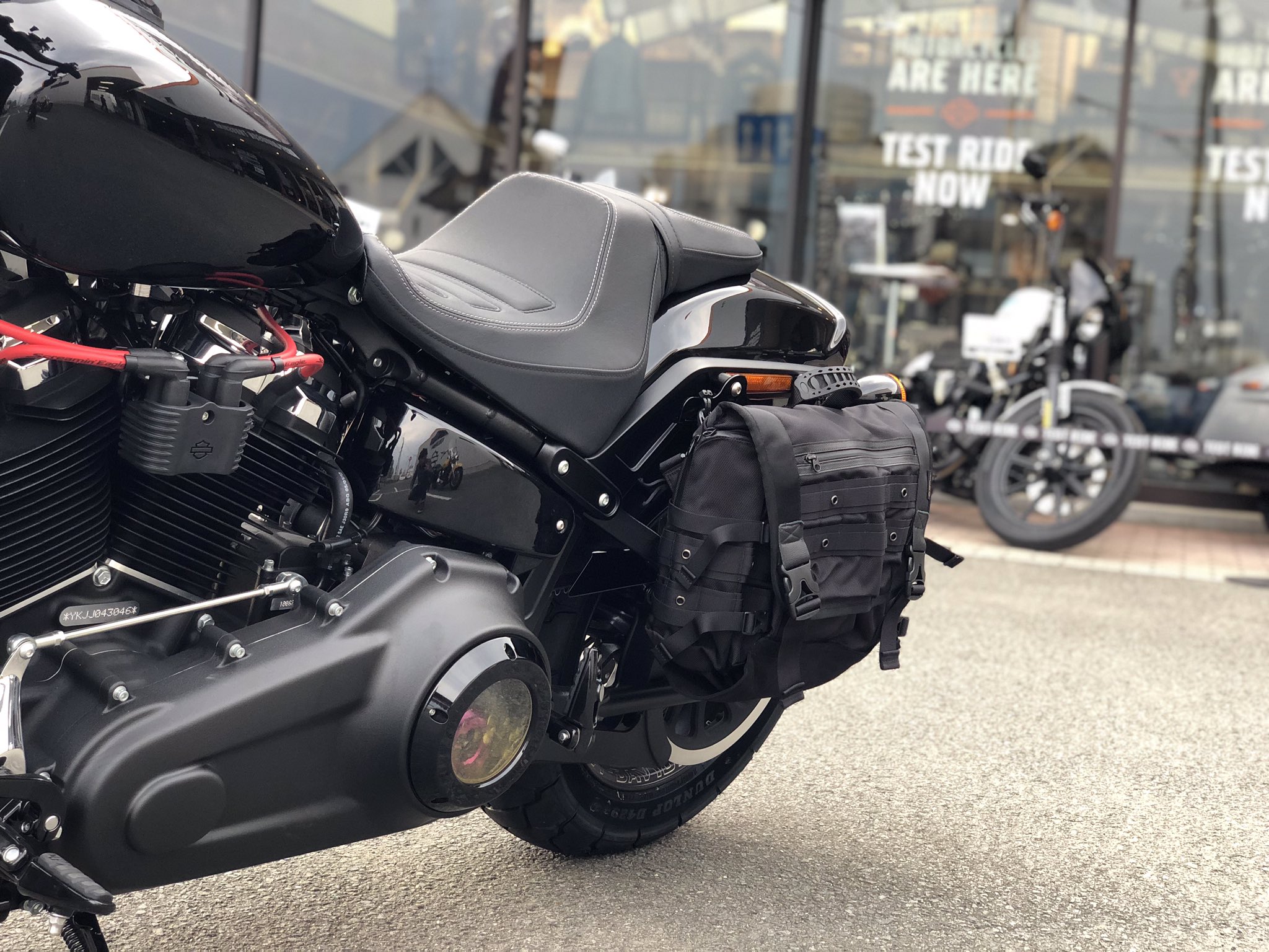 ラフテール MAD アサルトバッグ 20L ブラック MAD-SB-AS-20-BK 車用品