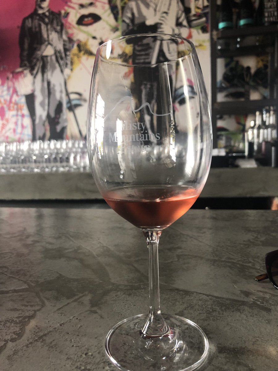 Haybre's tweet photo. Wine things! #postlent https://t.co/5jNMOotQcS