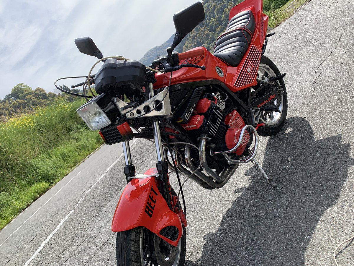 zrx1231's tweet photo. cbr取り引きおわりました！！！
回してくれた方ありがとうございました！

次わcbx綺麗にしていきます！

cbx 部品の安くで回ってたらおしえてください！

#K-THREE
#カスタムペイント
#YouTube
#cbx400f   
#cbr400f  
#cbx部品
#cbxタックロール https://t.co/N2b9DKBxSk