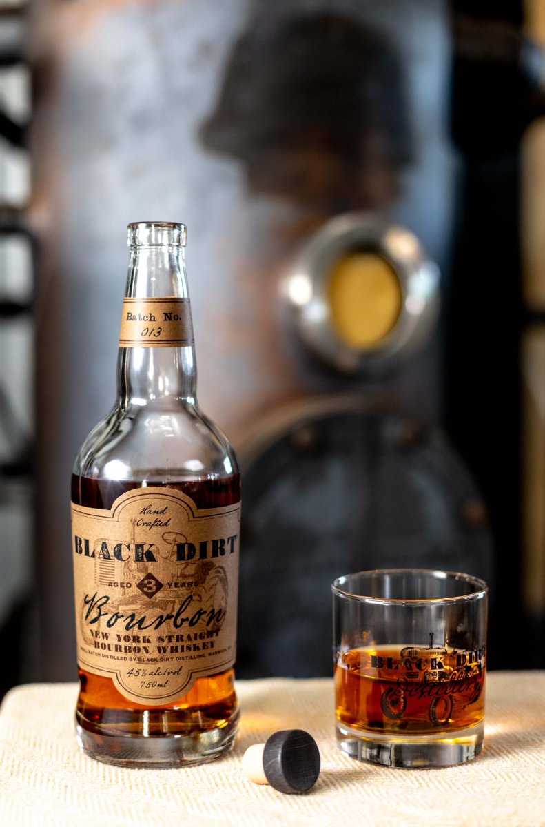 BDDistillery's tweet photo. Happy Holidays! https://t.co/uSNplDErOY