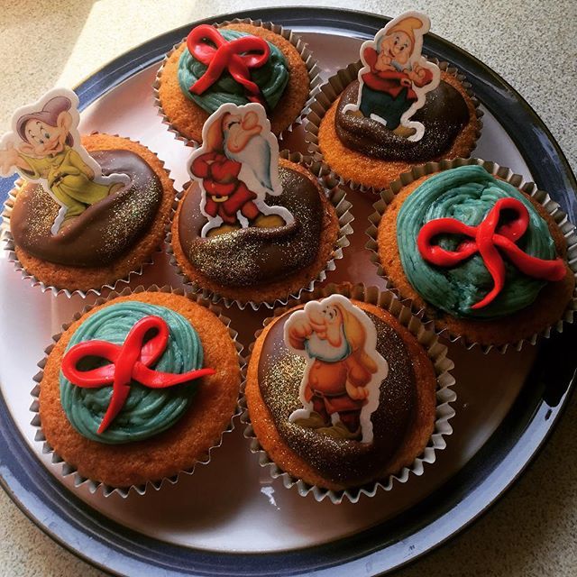 Inviting_Events's tweet image. Snow White themed cupcakes #princessparty #3rdbirthday bit.ly/2IJmwLF