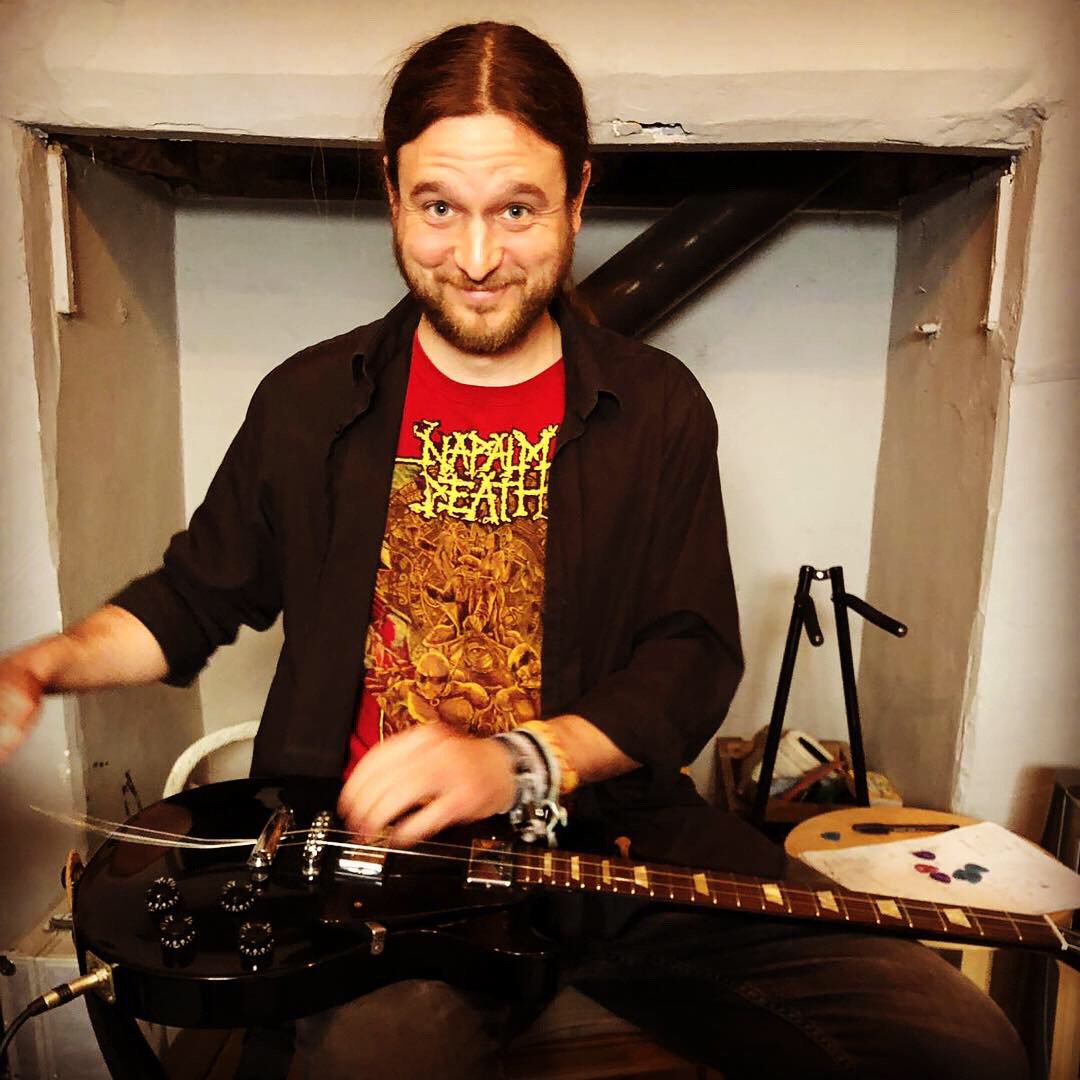 Fliesarespies's tweet photo. Day Eight - Final guitars...
#postrock #instrumental #prog #albumthree @NWfARecords https://t.co/N1AstBJDvI