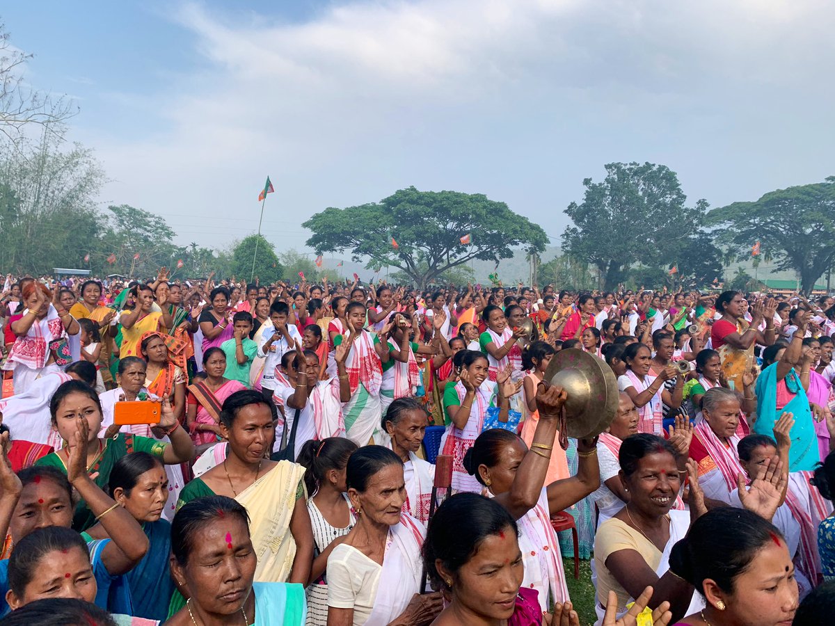himantabiswa's tweet photo. Modi wave is loud & clear at #Palasbari
Thank you my friends for choosing to support @BJP4Assam and appreciating all our works for development and growth.
Looking forward for your vote for Smt @OjaQueen
#ModiAgainSaysIndia #AssamCampaign #Assam4BJP https://t.co/mTrnvwzD0J