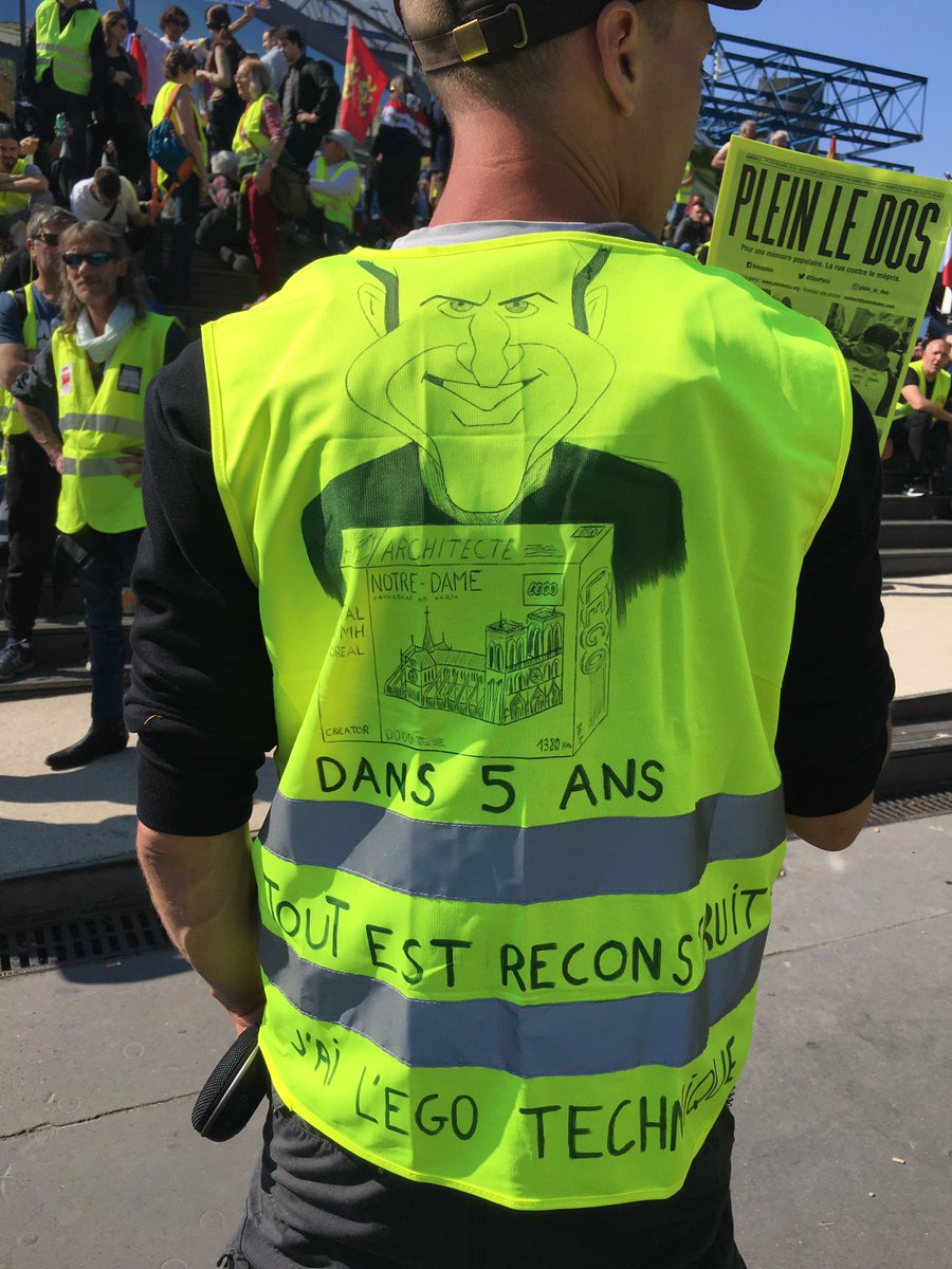 DosPlein's tweet photo. #GiletsJaunes au départ de Bercy #Acte13 « on est là, on est là, même si vous ne le voulez pas nous on est là » https://t.co/WwRmBQE1SI