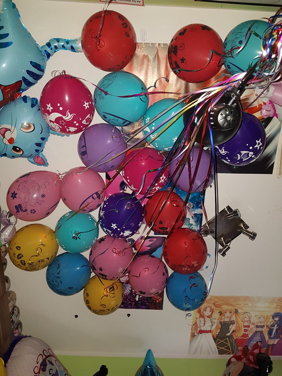 Setsunaii It Felt Empty Without Balloons