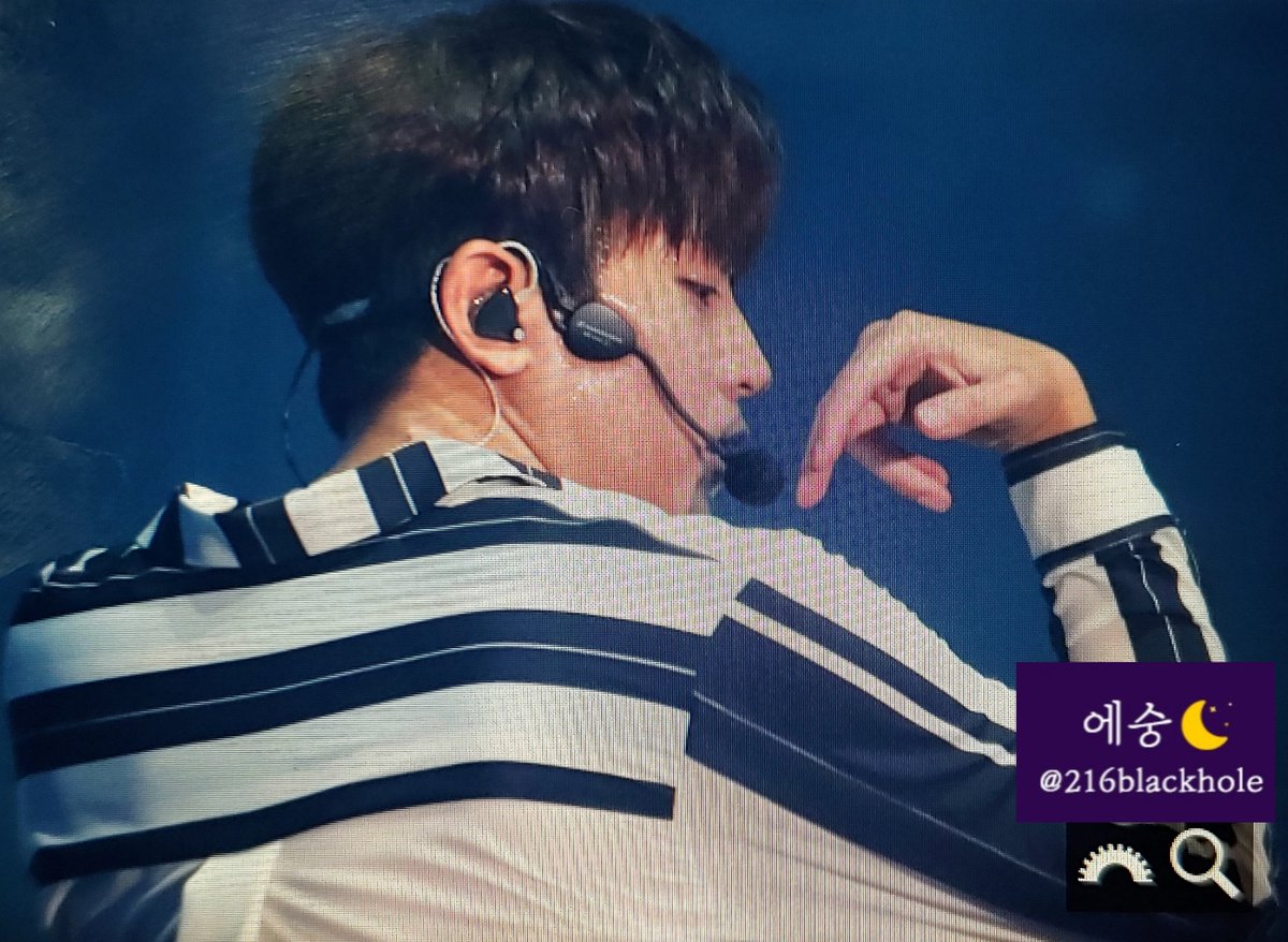 216blackhole's tweet photo. 190420 신화콘서트 프리뷰

어나덜 레벨입니다 정말 

#신화 #에릭 #문정혁 https://t.co/XubHEiS4GH