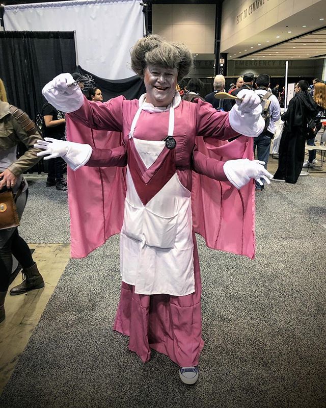 ernie_five's tweet photo. There was a @chefgormaanda sighting at #StarWarsCelebration! #SWCC #StarWars #HolidaySpecial #Gormaanda https://t.co/J2lQy1KTpH https://t.co/gDHm3Dvocn