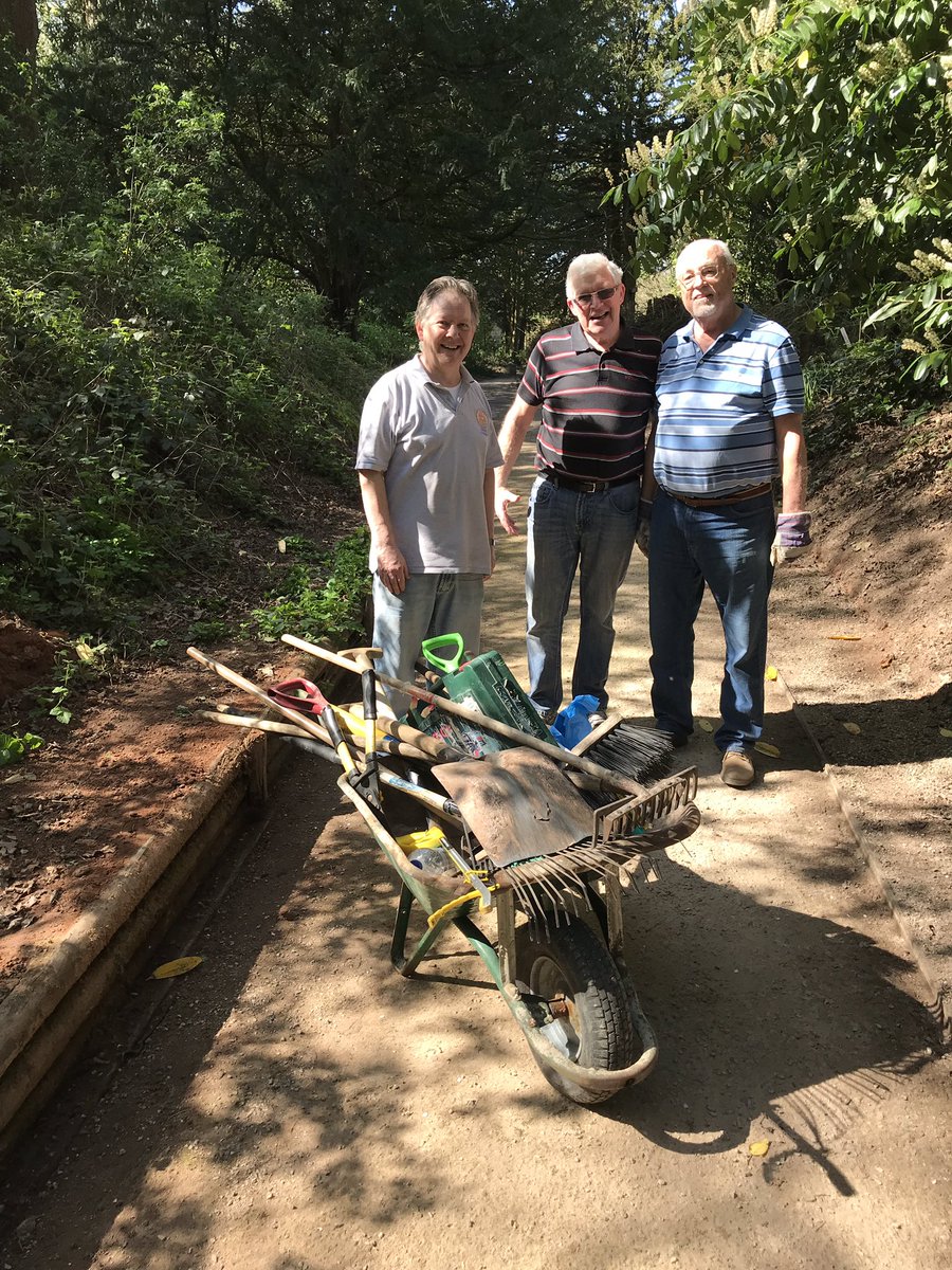 JOHNROB61195947's tweet image. Biddulph Rotarians Tony Birchall, Dave Ash, and Graeme Court at the end of another sweltering 3-hour stint on the Bateman Walk.