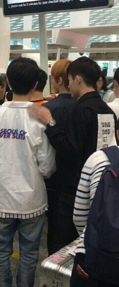 markwin2shot's tweet photo. 맠윈 보고 싶다...... https://t.co/CTHK8EVr4i