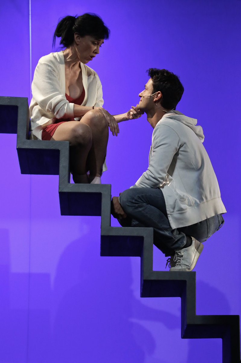 Nos vemos hoy sábado 5:30 y 8:30 pm #CasiNormales nos despedimos este fin, no dejen de verla 🤧💜😍