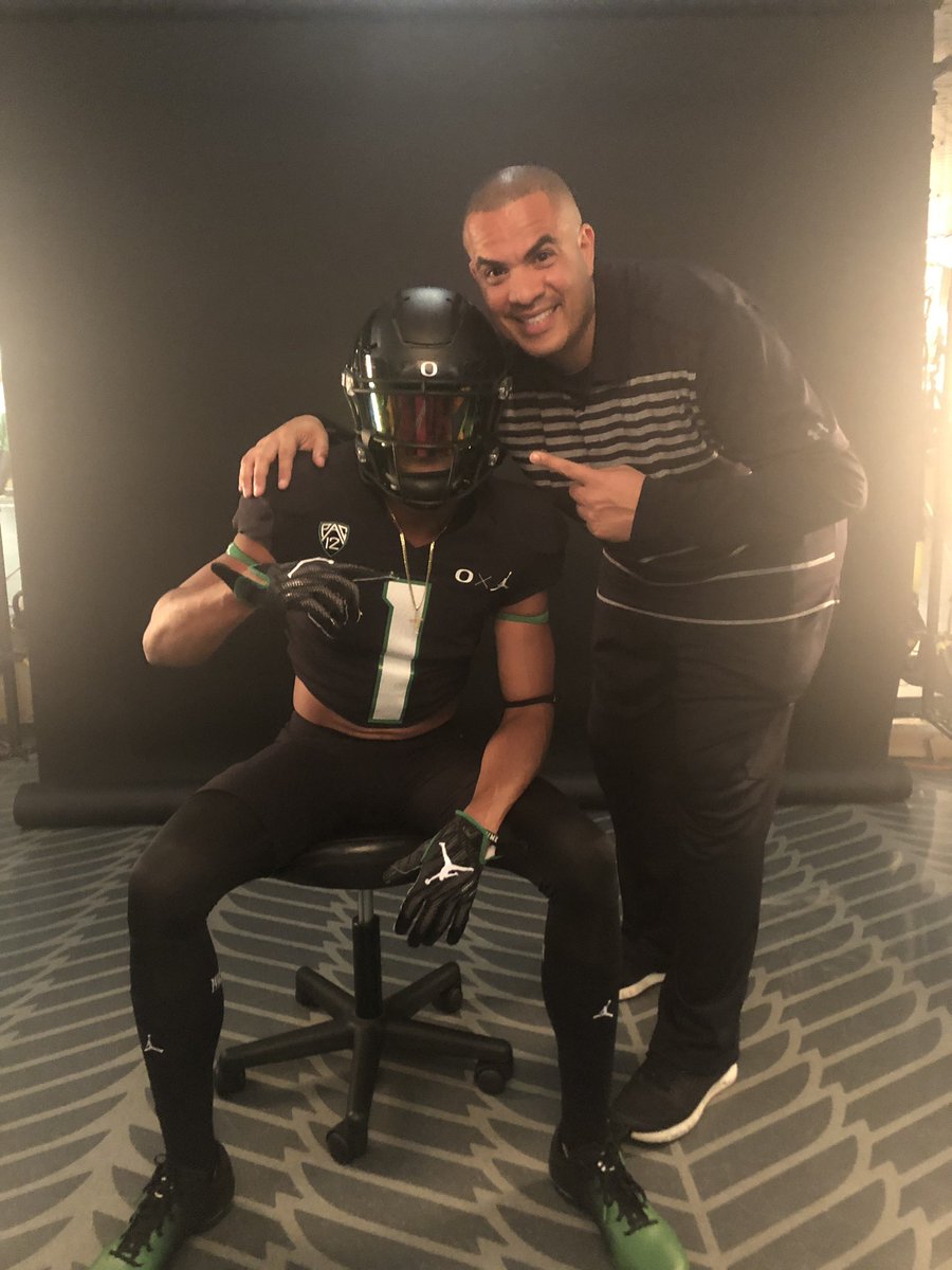 papirican21's tweet photo. Eugene is off the hook! Blessed to be able to share these memories with my right hand man. #blessed #goodtimes #DE #class2021 #westside #homegrown https://t.co/dwkBpNmtbM