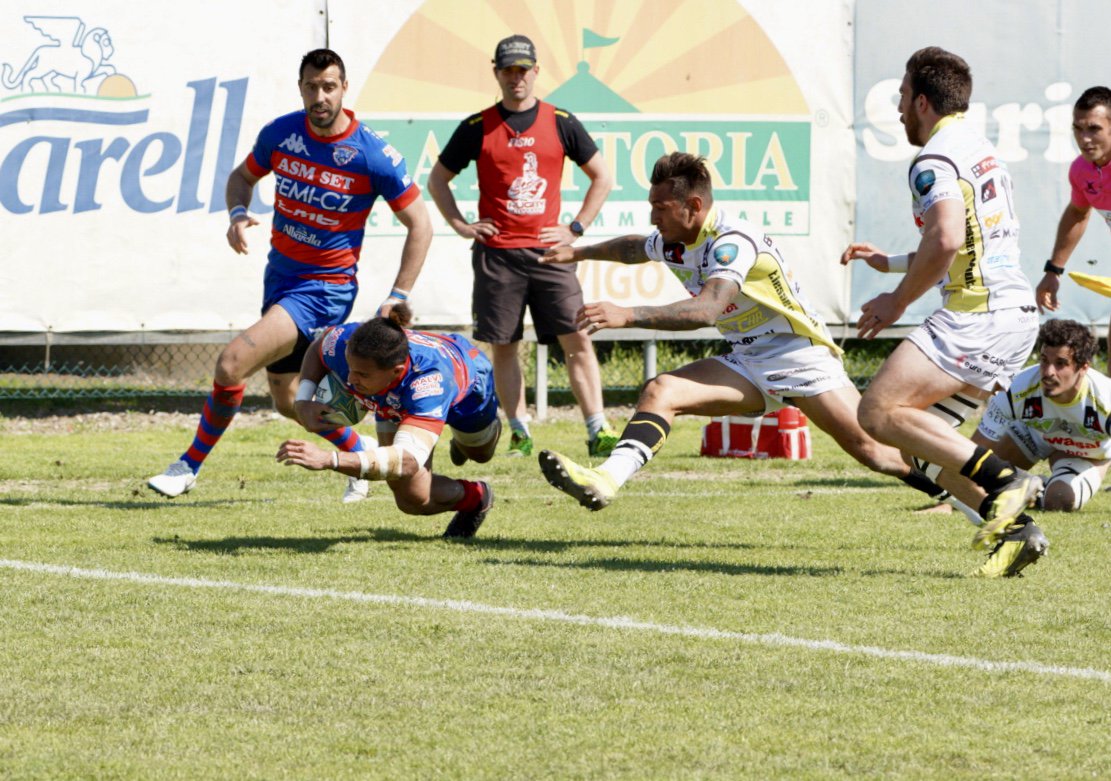 RugbyRovigoDelt's tweet photo. La FEMI-CZ #RugbyRovigo Delta vince la sfida di #ContinentalShield al “Battaglini” superando il Kawasaki Robot Calvisano per 30-28.
I gialloneri però, per differenza punti, si aggiudicano un posto nella Challenge Cup 2019/20.
Qui cronaca 👉 https://t.co/L8k7CUd4Ip
#ROVvCAL https://t.co/jLIn6MDzLt
