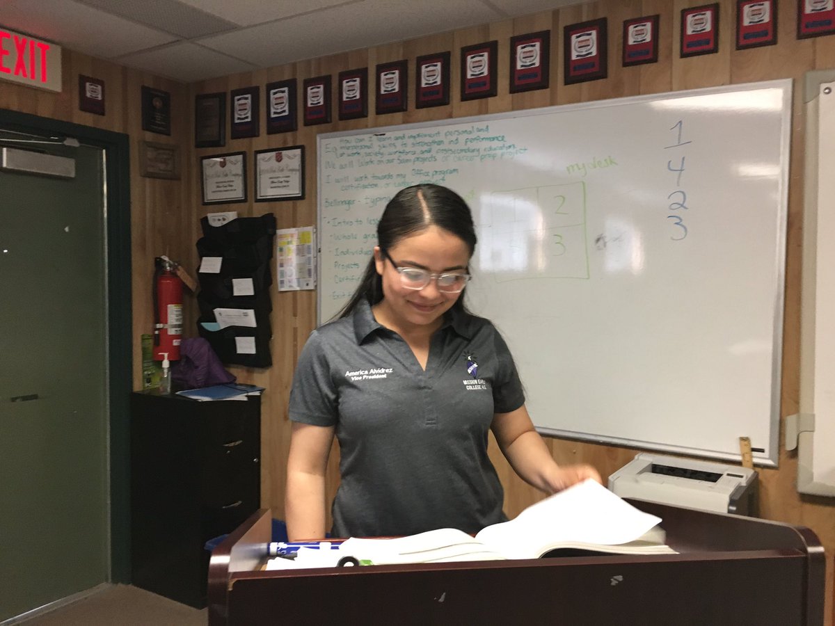 mechsnths's tweet photo. A big thanks to America and Brianna for teaching classes regarding the Microsoft Programs, Word and Excel, to the parents who attended this morning! https://t.co/MV6HCT5xj2