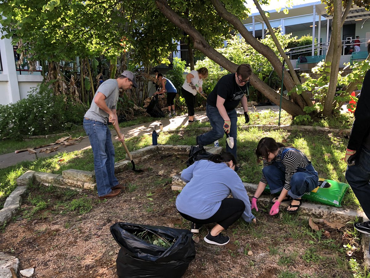BedichekMS's tweet photo. Thanks to all staff and community members for your hard work in keeping Bedichek beautiful!! #AISDgotTalent https://t.co/s3e4kS581T