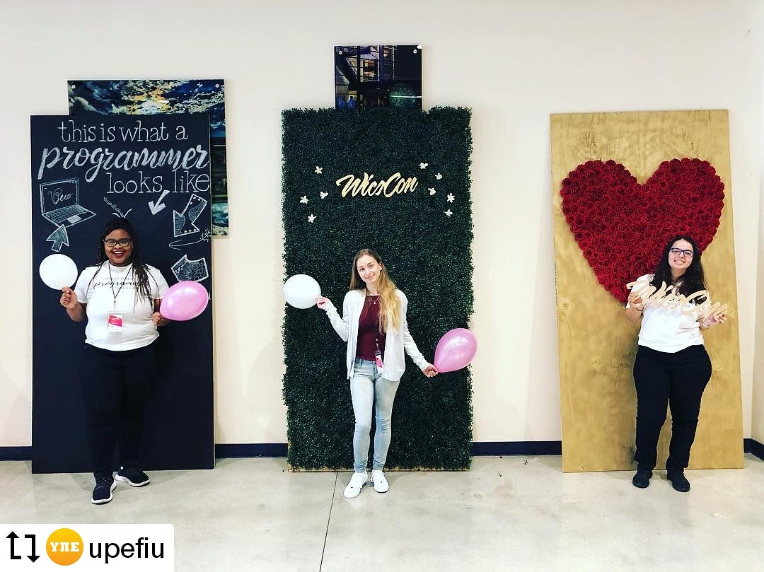 FIUSCIS's tweet photo. @upefiu
@WICSFIU #WICSCON 'This is what a programmer looks like '👩💻🔥 #wicscon #wics #upefiu #fiuscis #fiucec #fiu #miami #tech #women #tech #WomenInSTEM #programming #womenintech #WiCyS #AI #VR https://t.co/JgoYuoGXPD