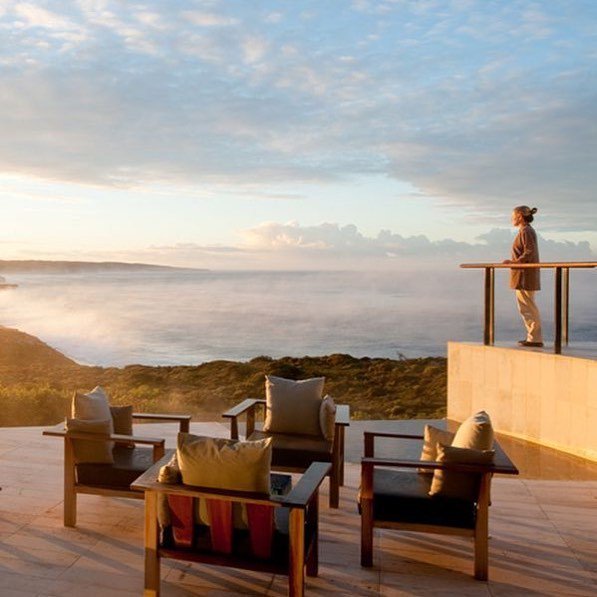 Was kann diesen Ausblick toppen? 💛 #itravel #forthatmoment . . . #kangarooisland #southernoceanlodge #australia #paradise #luxuryhotel #view #sunset #travelgram #luxusurlaub #luxusreisen #fernweh bit.ly/2IIYK2o