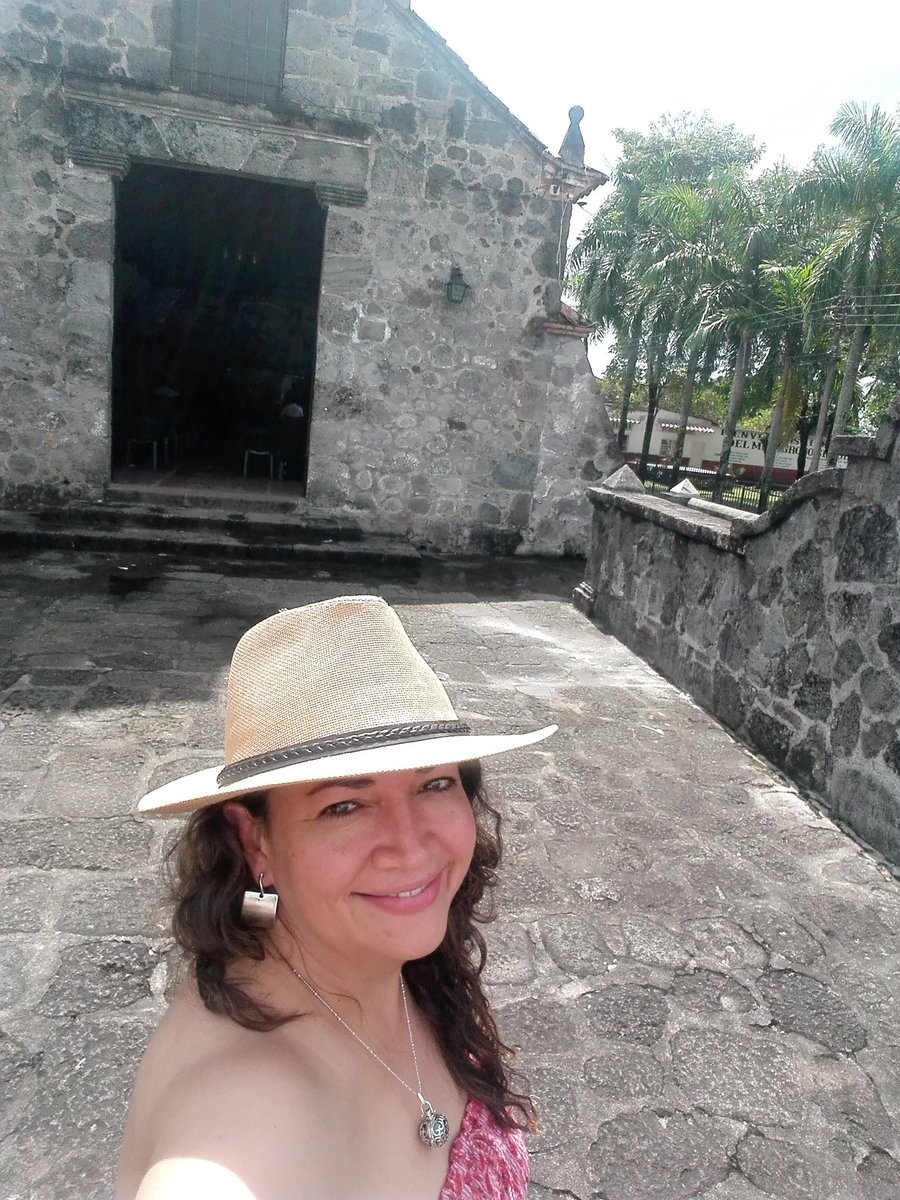 estrelladelsurr's tweet photo. Así tal cual soy, hoy disfrutando el sol en #Mariquita.
#Hermita #SemanaSanta #felizsábado https://t.co/vvHmhPXsmZ