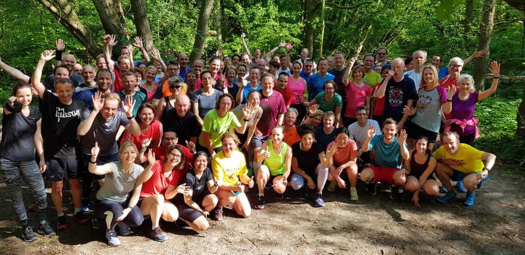 Renergie's tweet photo. Vandaag onze #Paasfartlek met een grote opkomst. #Fijn. Prachtig weer en een mooi maar #pittig parkoers met veel klimmetjes, afdalingen, trappen en scherpe bochten. Stevig of juist rustig trainen maar altijd met #plezier. Goed getraind! Met erna paaseitjes bij @KnusDelftseHout https://t.co/kkXsEzINCB