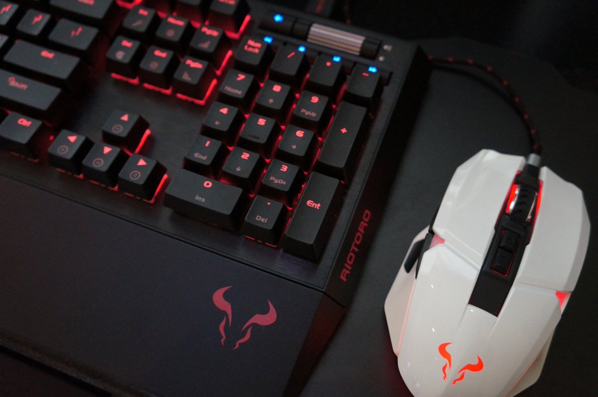 At Riotoro we love the color red as it reflects our passion towards innovation. ❤️ Our vision of innovation started with a simple idea: energize computer hardware development!