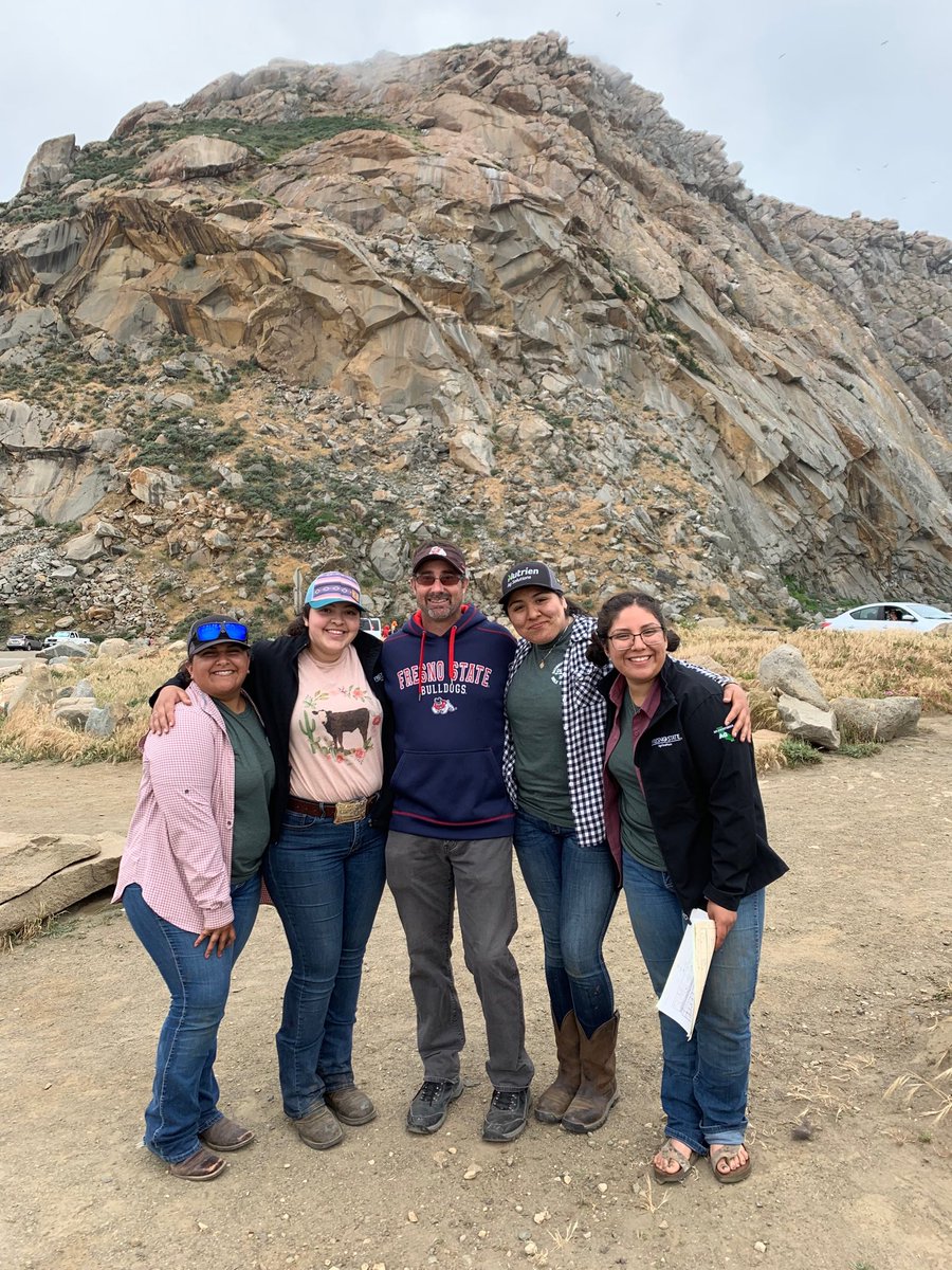 JudgingSoil's tweet photo. @Fresno_State @FSJordanCollege @JosephICastro proud to see Fresno State #plantscience students participating in the national soil judging contest.  Three teams from California this year. 26 teams from across the nation hosted ⁦@CalPoly⁩ #BeBold ⁦@PSSAC⁩ https://t.co/5rhFq5bZoy