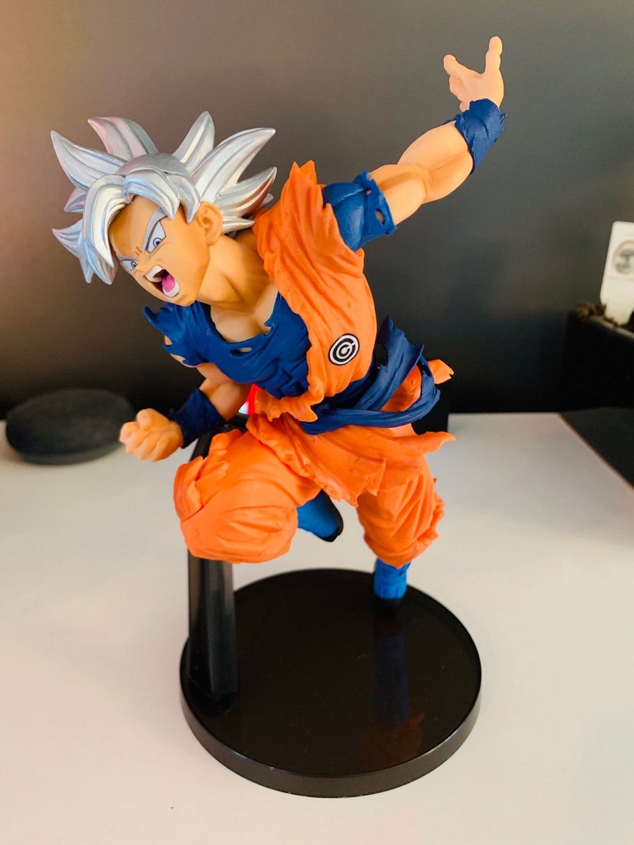 MrBboy45's tweet image. Allez premier cadeau pour vous du Japon  🇯🇵

Gagne ta figurine Goku Ultra instinct 🔥 Pour ça t'as juste à #RT dans le plus grand des calmes 👨🏻

Tirage au sort Dimanche 5 Mai