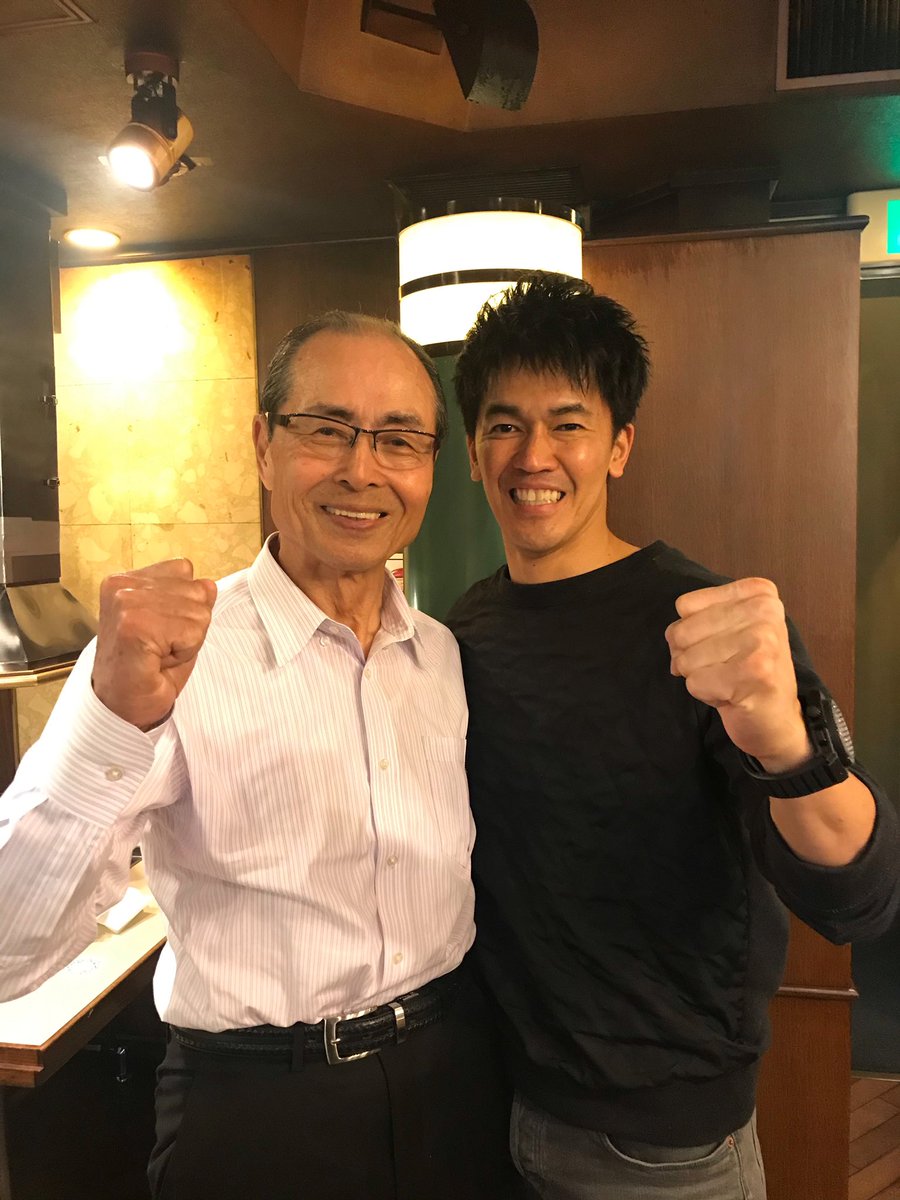 武井壮 焼肉屋さんで世界のホームラン王 王貞治さんと遭遇したよ オレと体格変わらないのに868本のホームランを放ったなんて どんな修練を積んでどんな技術を身に付けていたのか想像するだけで驚異的 嬉しかった