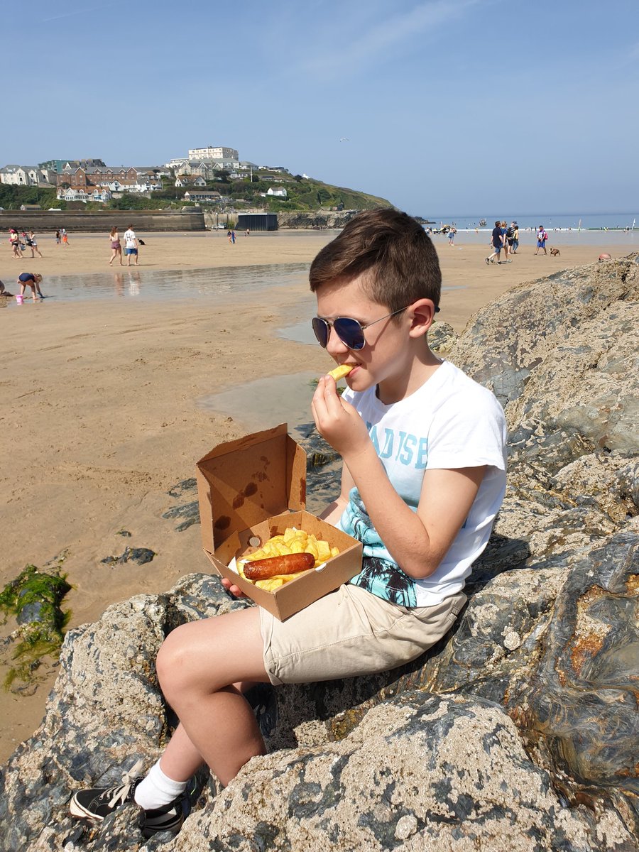 Bank holiday weekend, sunny Newquay, Flounders for lunch...Perfect! 🌞
#perfect #newquay #flounders #fishandchips #sausagesaturday #cornwall
