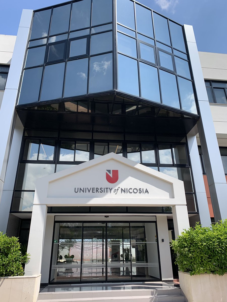 GlobalSemesters's tweet image. It’s the first official day of break🥳We hope everyone has a safe holiday and safe travels!