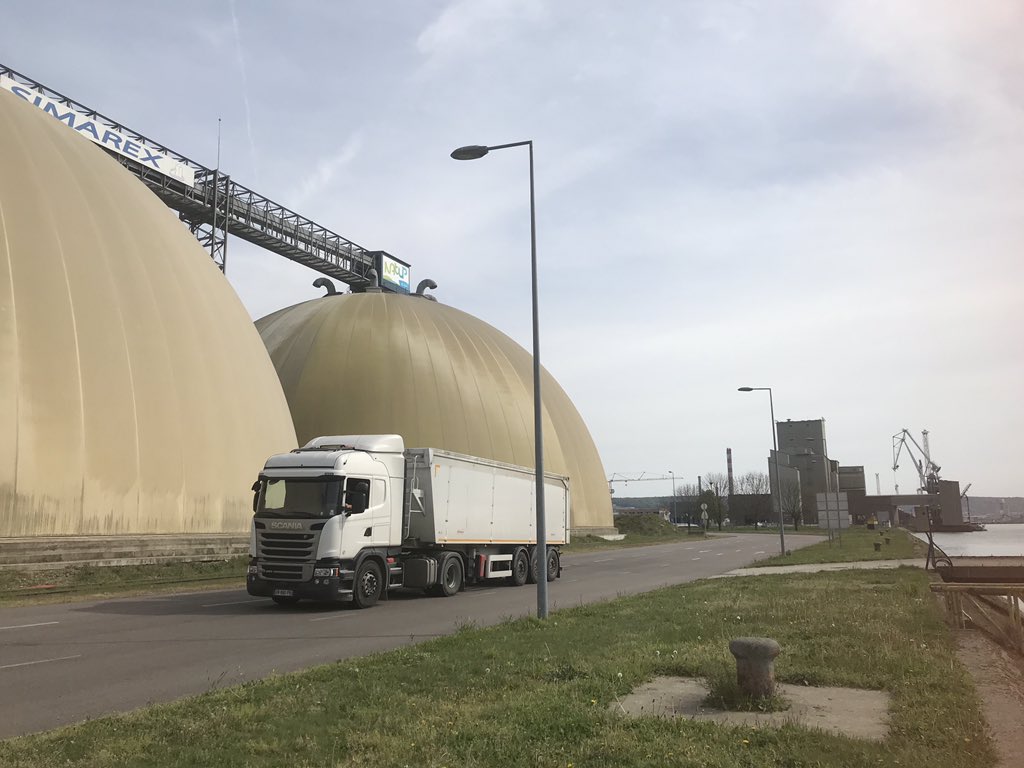 antoine_grasser's tweet photo. Après un très bon mois de mars, avril sera finalement un bon mois de chargement aussi!!! 👍💪 Le blé français à la côte!!! 🚢
@Haropaports #NatUp #simarex https://t.co/2yKIY3ckDk
