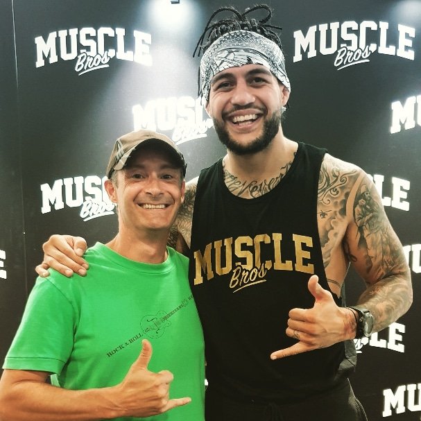 Great to meet local #Sydney #UFC #lightheavyweight @tyson_pedro!

#tysonpedro #pedrocartel #musclebros #fitnessshow #rearnakedchoke #bjj #mma #icc #fitnessshowsydney #muscles #musclesandtattoos #tatts #toughstickers #tapout #tapnapsnap
