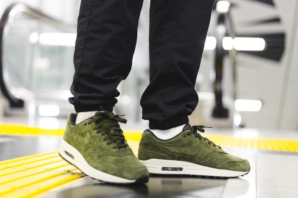 air max 1 premium olive canvas