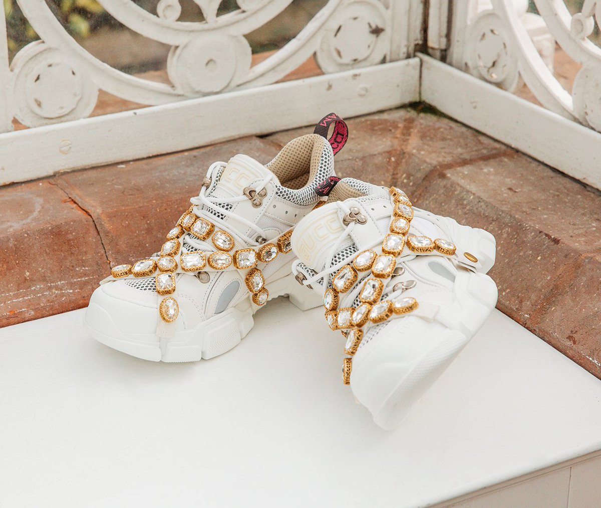 flannelsfashion's tweet photo. Say hello to your new go to trainers. @gucci’s puts a twist on the chunky trainer trend: https://t.co/EFeCclVSo5
#GUCCI #FLASHTREK https://t.co/0zx4Yinl9D