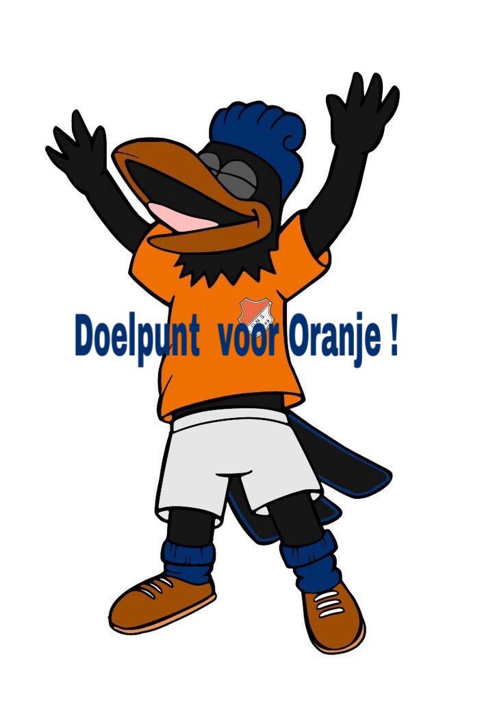 ONSSneek's tweet photo. 5. Michael Lanting benut de toegekende penalty nadat Genridge Prijor onderuit werd gehaald: 1-0 #onsvvo https://t.co/08F3iZjGDz
