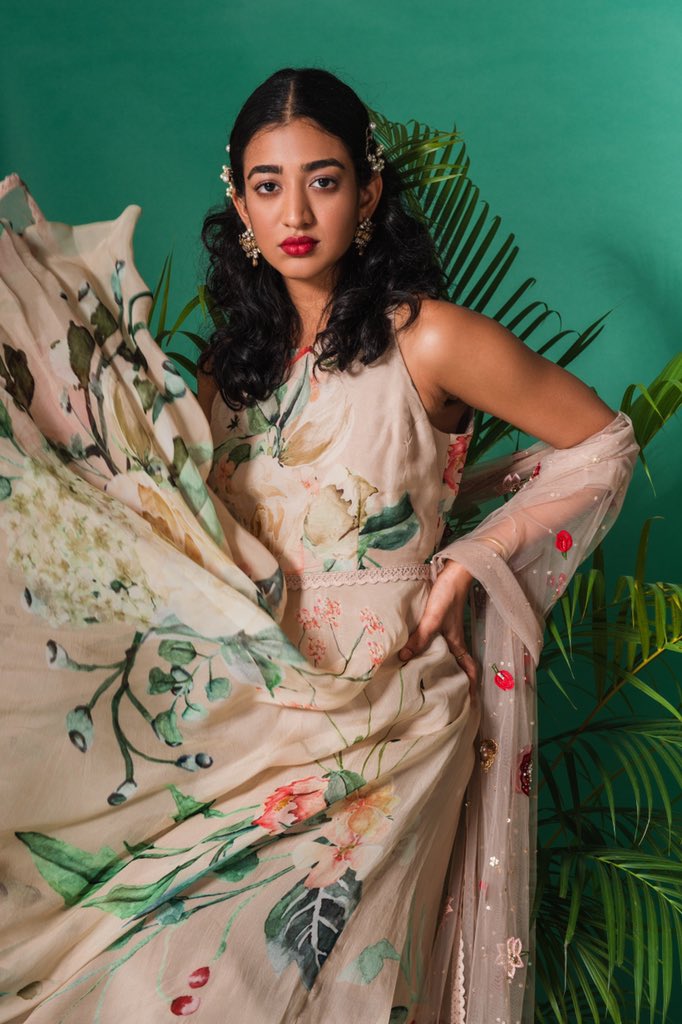 eshangirri's tweet photo. Had great fun shooting this series for Taavare! Thanks to team Studio318 for putting this shoot together... Shot using a 7’ Parabolic umbrella from @WestcottCo camera left! Lighting @ElinchromLTD camera @NikonIndia #NikonD4 https://t.co/OISYLZBV5v